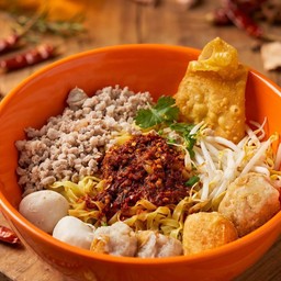 ก๋วยเตี๋ยว ทรงเครื่องแคะ