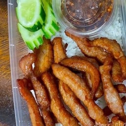 ล้านครัวผัวเก่าข้าวผัดไฟแลบ สาขาเบริ์ดคลองถมมาเก้ต  หัวคลอง