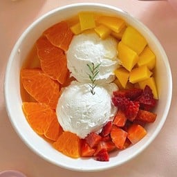 กรีกโยเกิร์ต2Scoop+มะม่วง/สตอเบอรี่
