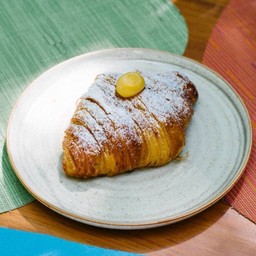 Croissant with vanilla custard
