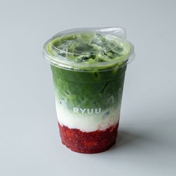 Matcha Yogurt Strawberry 🍓