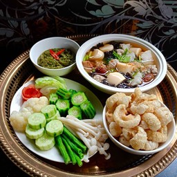 ชุดขันโตกA