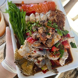 ตำเกาเหลาสะเทือนทะเล