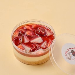 Baby Strawberry Cheese Pie