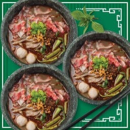 เส้นหมี่น้ำตกเนื้อ US 3 ที่