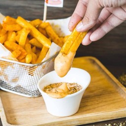 Cheesy Fried Snacks หน้าบิ๊กซีมินิ หลังแสงทอง