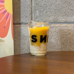 Mango smoothie cream cheese