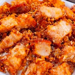 ข้าว+หมูกรอบทอดกระเทียม