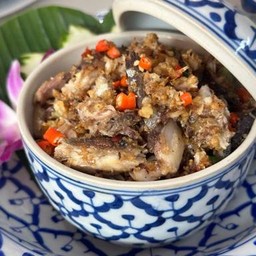 ปลาทูคั่วผัดพริกเกลือ เป็นกับข้าว