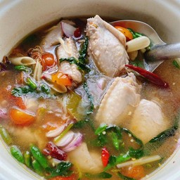 ต้มยำไก่