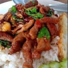ข้าวกะเพราหมูแดดเดียว