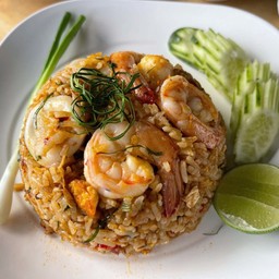 ข้าวผัดต้มยำทะเล