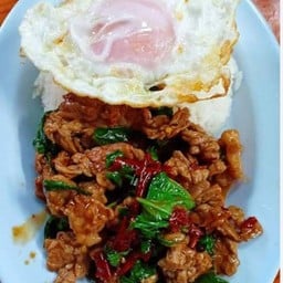ร้านก๋วยเตี๋ยวเรือต่อชาม