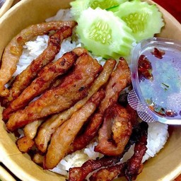 ข้าวหมูแดดเดียว