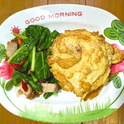 ผัดคะน้า (ราดข้าว)
