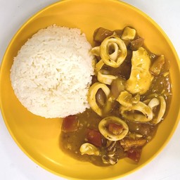 หมึกผัดไข่เค็ม (ราดข้าว)