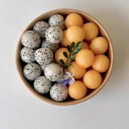 แก้วมังกร x แคนตาลูปเนื้อสีส้ม หวาน ฉ่ำ อร่อย