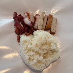 ข้าวเหนียวหมูทอด รามอินทรา 109