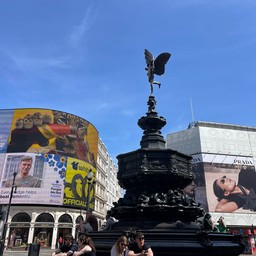 Piccadilly Circus