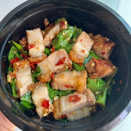 หมูกรอบน้องเอวา