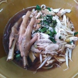 หน้าบ้านไก่ตุ๋นมะระ บ้านชนากานต์2