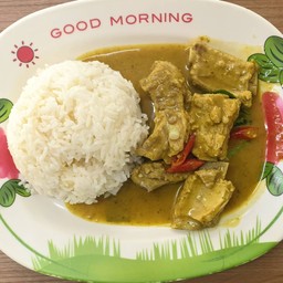 ฉู่ฉี่ (ราดข้าว)