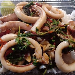 มุมแซ่บส้มตำอาหารตามสั่ง