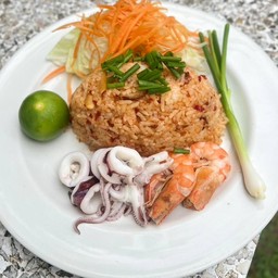 ข้าวผัดต้มยำทะเล