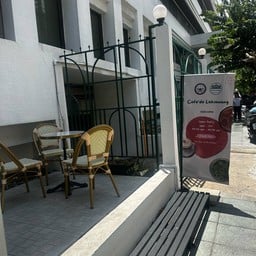 Cafe De Lak Muang
