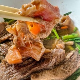 เนื้อตุ๋นจักรพรรดิ แม่สอด แม่สอด