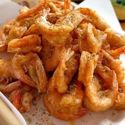 脆香椒盐大虾กุ้งผัดพริกเกลือ