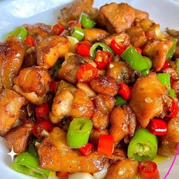 小炒鸡ไก่ผัดพริกสไตล์จีน