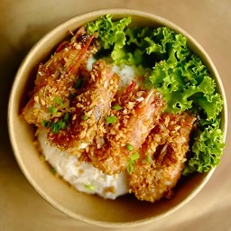ข้าวกุ้งทอดกระเทียม