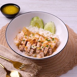ข้าวหมูกรอบซีฟู้ด