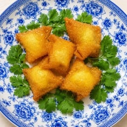 เกี๊ยวห่อไข่นกกระทา