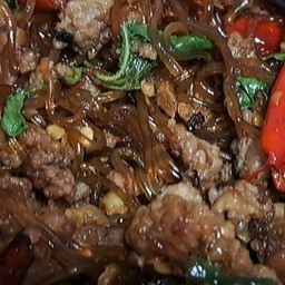กับข้าว-ผัดกระเพราวุ้นเส้น