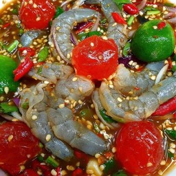 ยำกุ้งสด + ไข่แดง