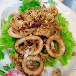 หมึกทอดกระเทียม