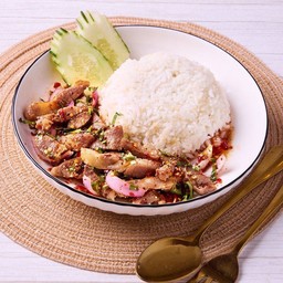 ข้าวน้ำตกหมูย่าง