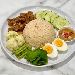 ข้าวผัดน้ำพริกลงเรือ Rice w spicy shrimp paste
