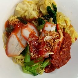 บะหมี่เกี๊ยวหมูแดงต้มยำ(แห้ง)