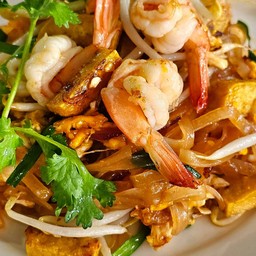 ผัดไทยกุ้งสด