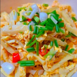 ข้าว+หน่อไม้สดผัดไข่พริกสด