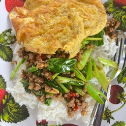 ข้าวคะน้าหมูสับ ไข่เจียว