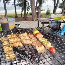 ร้านหม่าล่า ชาบู สุกี้ หาดแม่รำพึง