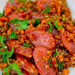 ข้าว+กะเพราหมูสับกุนเชียงคั่วแห้ง