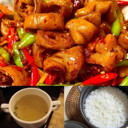 香辣肥肠米饭例汤 ไส้ใหญ่ผัดเผ็ดเสฉวน ข้าวสวย น้ำซุป