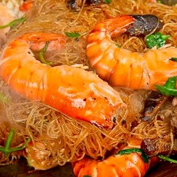 กุ้งอบวุ้นเส้น พร้อมน้ำจิ้มซีฟู๊ด (ใส่กุ้ง 5 ต้ว)