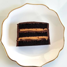 London chocolate viral cacke