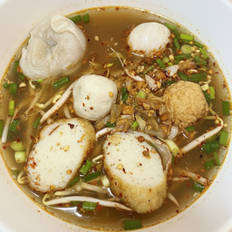 ก๋วยเตี๋ยวต้มยำน้ำ